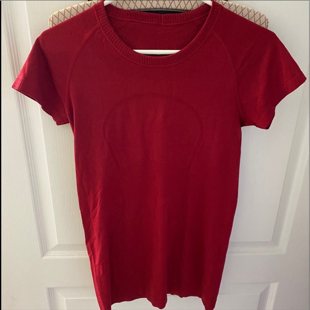 Size 8 Swiftly Tech Crew lululemon